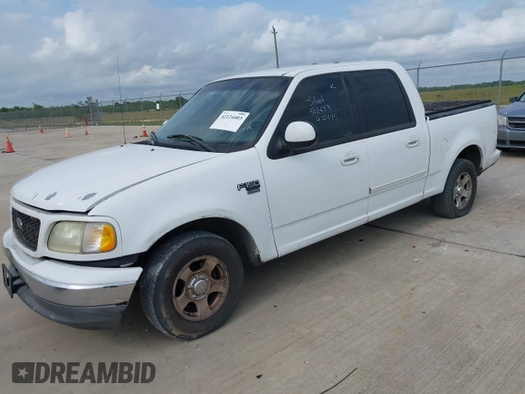 2003 Ford F-150 XLT with VIN 1FTRW07623KD58824, listed as a IAAI auction lot 42124403 with Not Provided miles. Bid and sale history available at carsss.com. Image 2.