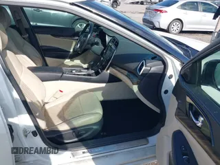 2016 Nissan Maxima SV z VIN 1N4AA6AP9GC431466, wystawiony jako IAAI lot #42007934 z przebiegiem 263 333 mil mil oraz . Historia ofert i sprzedaży dostępna na DreamBid. Obrazek 5.