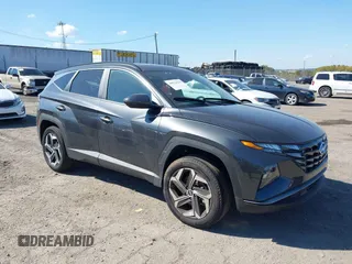 2023 Hyundai Tucson SEL z VIN 5NMJFCAE3PH252432, wystawiony jako IAAI lot #40522530 z przebiegiem 8 152 mil mil oraz . Historia ofert i sprzedaży dostępna na DreamBid. Obrazek 1.