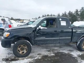 2006 Toyota Tundra SR5 with VIN 5TBBT44196S476238, listed as a IAAI auction lot 41524111 with 174,631 mi miles. Bid and sale history available at carsss.com. Image 6.
