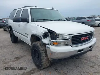 2004 GMC Yukon XL SLT with VIN 3GKGK26G14G213005, listed as a IAAI auction lot 41337600 with 174,730 mi miles. Bid and sale history available at carsss.com. Image 1.