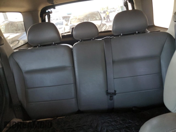 2006 Ford Escape XLT with VIN 1FMCU03116KA11863, listed as a Copart auction lot 81226094 with 186,044 mi miles and Clean Title. Bid and sale history available at DreamBid. Image 10.