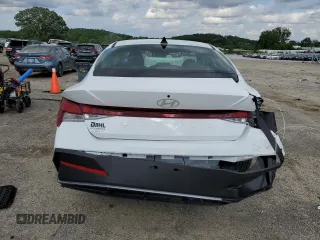 2025 Hyundai Elantra SE with VIN KMHLL4DG8SU983391, listed as a Copart auction lot 59843665 with 577 mi miles and Salvage title. Bid and sale history available at DreamBid. Image 6.