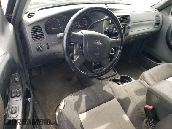 2005 Ford Ranger XLT z VIN 1FTZR45E65PA93596, wystawiony jako Copart lot #54162995 z przebiegiem 168 574 mil mil oraz Nie do naprawy • Non repairable. Historia ofert i sprzedaży dostępna na DreamBid. Obrazek 8.