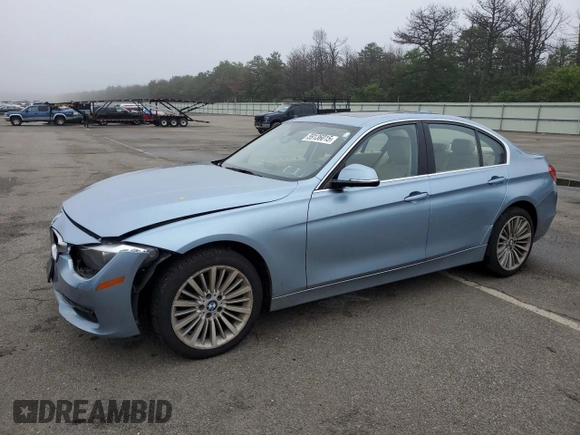 2014 BMW 3 Series 328i xDrive z VIN WBA3B5C58EP542888, wystawiony jako Copart lot #59136015 z przebiegiem 77 954 mil mil oraz Szkoda całkowita • Salvage title. Historia ofert i sprzedaży dostępna na DreamBid. Obrazek 1.