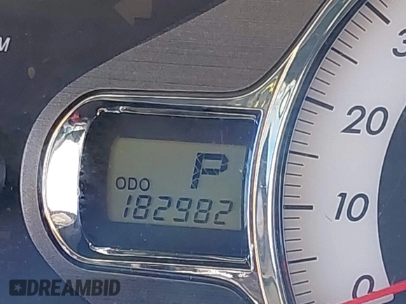 2014 Toyota Sienna SE with VIN 5TDXK3DC3ES521202, listed as a IAAI auction lot 41579320 with 182,982 mi miles and . Bid and sale history available at DreamBid. Image 15.
