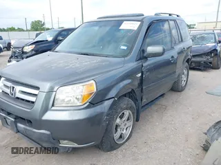 2008 Honda Pilot SE z VIN 5FNYF28398B002984, wystawiony jako IAAI lot #42105823 z przebiegiem 173 590 mil mil oraz . Historia ofert i sprzedaży dostępna na DreamBid. Obrazek 2.