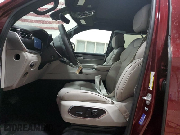 2025 Jeep Wagoneer с VIN 1C4SJVAP2SS501641, выставлен на аукционе Copart как лот 52308455 с пробегом 2 705 миль миль и Списание • Salvage title. История ставок и продаж доступна на DreamBid. Изображение 7.