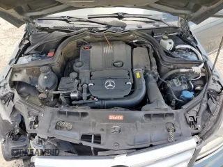 2012 Mercedes-Benz C 250 Sport z VIN WDDGF4HBXCA604105, wystawiony jako Copart lot #62192295 z przebiegiem 132 871 mil mil oraz Szkoda całkowita • Salvage title. Historia ofert i sprzedaży dostępna na DreamBid. Obrazek 11.