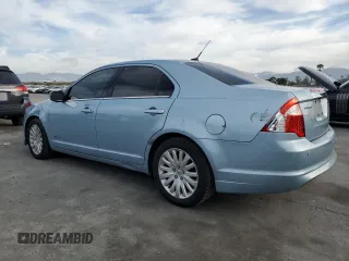 2010 Ford Fusion Hybrid z VIN 3FADP0L32AR211419, wystawiony jako Copart lot #50316755 z przebiegiem 72 651 mil mil oraz Szkoda całkowita • Salvage title. Historia ofert i sprzedaży dostępna na DreamBid. Obrazek 2.