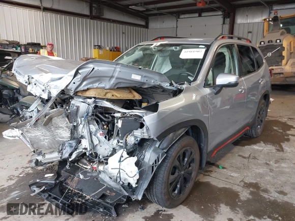 2019 Subaru Forester Sport with VIN JF2SKAPC6KH591322, listed as a IAAI auction lot 41981902 with 47,643 mi miles. Bid and sale history available at carsss.com. Image 18.