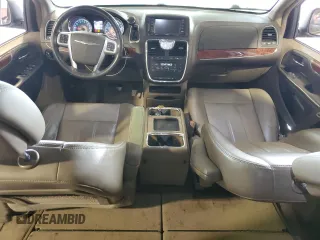 2012 Chrysler Town & Country Touring z VIN 2C4RC1BG3CR383635, wystawiony jako Copart lot #56186855 z przebiegiem 201 170 mil mil oraz Szkoda całkowita • Salvage title. Historia ofert i sprzedaży dostępna na DreamBid. Obrazek 8.