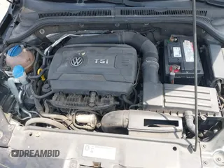 2014 Volkswagen Jetta SE z VIN 3VWD17AJXEM378102, wystawiony jako IAAI lot #42168899 z przebiegiem 117 021 mil mil oraz . Historia ofert i sprzedaży dostępna na DreamBid. Obrazek 10.