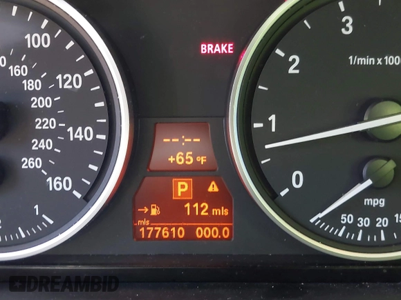 2008 BMW 5 Series 550i with VIN WBANW53598CT53966, listed as a IAAI auction lot 41947937 with 177,610 mi miles. Bid and sale history available at carsss.com. Image 15.