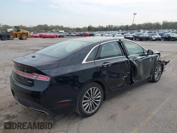 2017 Lincoln MKZ Hybrid Premiere z VIN 3LN6L5KU6HR622317, wystawiony jako IAAI lot #42124629 z przebiegiem 62 674 mil mil oraz . Historia ofert i sprzedaży dostępna na DreamBid. Obrazek 4.