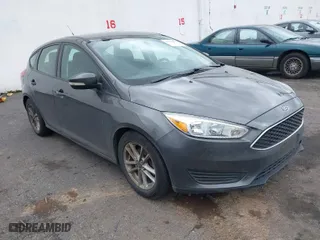 2016 Ford Focus SE with VIN 1FADP3K26GL268448, listed as a IAAI auction lot 41912967 with 146,571 mi miles. Bid and sale history available at carsss.com. Image 1.