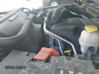 2018 Ram 1500 Big Horn z VIN 3C6RR7LT5JG135832, wystawiony jako IAAI lot #42731484 z przebiegiem 64 935 mil mil oraz . Historia ofert i sprzedaży dostępna na DreamBid. Obrazek 19.