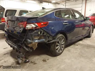 2019 Kia Optima EX with VIN 5XXGU4L18KG331120, listed as a IAAI auction lot 41711126 with 82,289 mi miles. Bid and sale history available at carsss.com. Image 4.