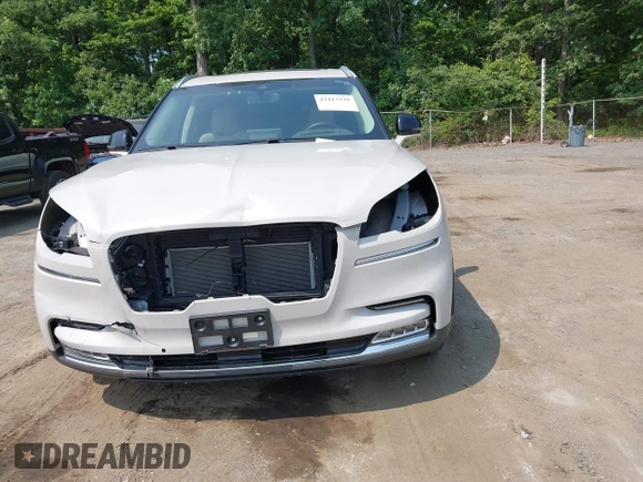 2020 Lincoln Aviator Reserve with VIN 5LM5J7XC8LGL00255, listed as a IAAI auction lot 42413528 with 24,480 mi miles and . Bid and sale history available at DreamBid. Image 12.