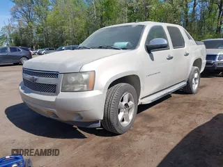 2007 Chevrolet Avalanche LS z VIN 3GNEC12007G135346, wystawiony jako IAAI lot #42065408 z przebiegiem 183 821 mil mil oraz . Historia ofert i sprzedaży dostępna na DreamBid. Obrazek 2.