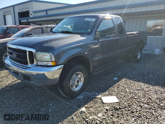 2003 Ford Super Duty F-250 XL with VIN 1FTNX21P03EC11327, listed as a Copart auction lot 86167644 with 191,817 mi miles and Salvage Title. Bid and sale history available at carsss.com. Image 1.