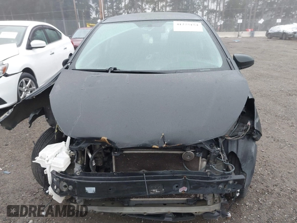 2014 Toyota Yaris L with VIN VNKJTUD30EA010981, listed as a IAAI auction lot 41275154 with 1 mi miles. Bid and sale history available at carsss.com. Image 6.