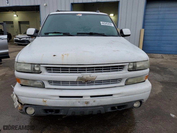 2005 Chevrolet Tahoe Z71 with VIN 1GNEK13T65R197195, listed as a Copart auction lot 44345435 with 0 mi miles and Salvage Title. Bid and sale history available at carsss.com. Image 5.