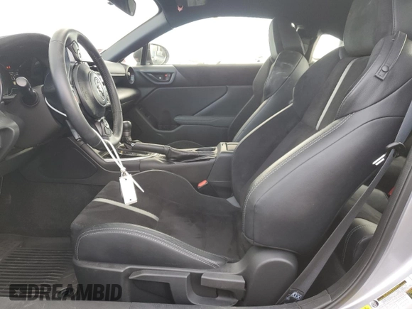 2024 Toyota GR86 Premium with VIN JF1ZNBE15R8759270, listed as a Copart auction lot 87011014 with 4,386 mi miles and Salvage Title. Bid and sale history available at carsss.com. Image 7.