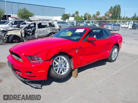 2014 Ford Mustang V6 with VIN 1ZVBP8EM7E5316940, listed as a IAAI auction lot 42555358 with Not provided miles and . Bid and sale history available at DreamBid. Image 18.