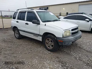2004 Chevrolet Tracker z VIN 2CNBE134946916733, wystawiony jako IAAI lot #42436659 z przebiegiem 252 417 mil mil oraz . Historia ofert i sprzedaży dostępna na DreamBid. Obrazek 1.
