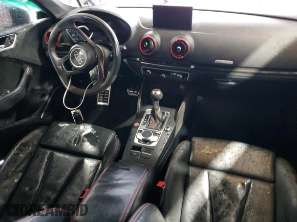 2020 Audi RS 3 z VIN WUABWGFF8LA903591, wystawiony jako Copart lot #45973395 z przebiegiem 40 443 mil mil oraz Szkoda całkowita • Salvage title. Historia ofert i sprzedaży dostępna na DreamBid. Obrazek 8.