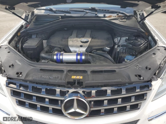 2015 Mercedes-Benz M-Class ML 250 BlueTEC with VIN 4JGDA0EB9FA513738, listed as a Copart auction lot 54014505 with 224,563 mi miles and Clean Title. Bid and sale history available at carsss.com. Image 12.