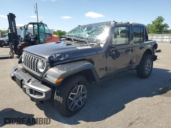 2025 Jeep Wrangler Sahara с VIN 1C4PJXEN4SW534448, выставлен на аукционе Copart как лот 57478615 с пробегом 6 613 миль миль и Чистый • Clean title. История ставок и продаж доступна на DreamBid. Изображение 1.