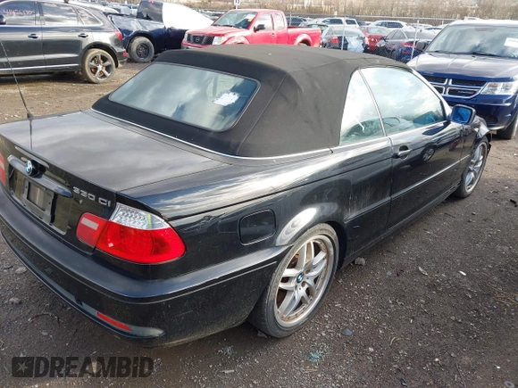 2004 BMW 3 Series 330Ci with VIN WBABW534X4PL45064, listed as a IAAI auction lot 41453058 with 152,437 mi miles. Bid and sale history available at carsss.com. Image 4.