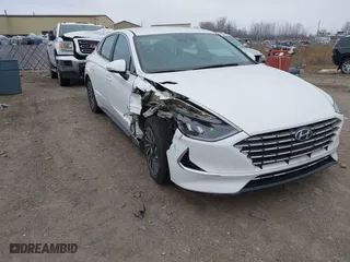2021 Hyundai Sonata Hybrid SEL with VIN KMHL34JJ7MA032703, listed as a IAAI auction lot 41252575 with 22,067 mi miles. Bid and sale history available at carsss.com. Image 1.