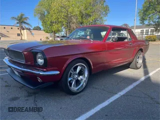 1966 Ford Mustang z VIN 6F07C392212, wystawiony jako Copart lot #50072775 z przebiegiem 53 568 mil mil oraz Czysty tytuł • Clean title. Historia ofert i sprzedaży dostępna na DreamBid. Obrazek 2.