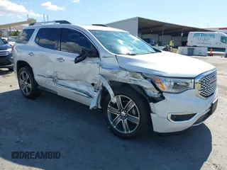 2017 GMC Acadia Denali z VIN 1GKKNXLS4HZ162970, wystawiony jako IAAI lot #42266517 z przebiegiem 60 605 mil mil oraz . Historia ofert i sprzedaży dostępna na DreamBid. Obrazek 1.