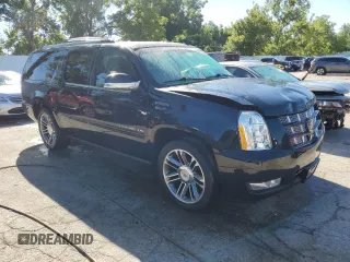2013 Cadillac Escalade ESV Premium z VIN 1GYS4JEF1DR147715, wystawiony jako Copart lot #60710254 z przebiegiem 253 545 mil mil oraz Szkoda całkowita • Salvage title. Historia ofert i sprzedaży dostępna na DreamBid. Obrazek 4.