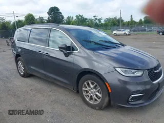 2022 Chrysler Pacifica Touring L with VIN 2C4RC1BG8NR185930, listed as a IAAI auction lot 42684688 with 66,555 mi miles and . Bid and sale history available at DreamBid. Image 1.