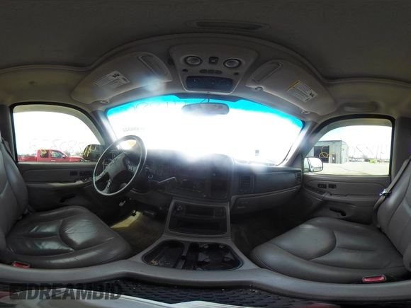 2005 Chevrolet Tahoe Z71 z VIN 1GNEK13T45R111138, wystawiony jako IAAI lot #41880322 z przebiegiem Nie podano mil oraz . Historia ofert i sprzedaży dostępna na DreamBid. Obrazek 18.