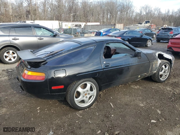 1988 PORSCHE 928 S-4 with VIN WP0JB0921JS860322, listed as a Copart auction lot 43746455 with 136427 miles and Salvage Title. Bid and sale history available at carsss.com. Image 3.