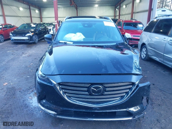 2018 Mazda CX-9 Grand Touring with VIN JM3TCBDY1J0226816, listed as a IAAI auction lot 41090655 with 99,320 mi miles. Bid and sale history available at carsss.com. Image 12.