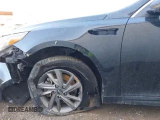 2020 Kia Optima LX z VIN 5XXGT4L33LG392638, wystawiony jako IAAI lot #41748572 z przebiegiem 103 419 mil mil oraz . Historia ofert i sprzedaży dostępna na DreamBid. Obrazek 6.