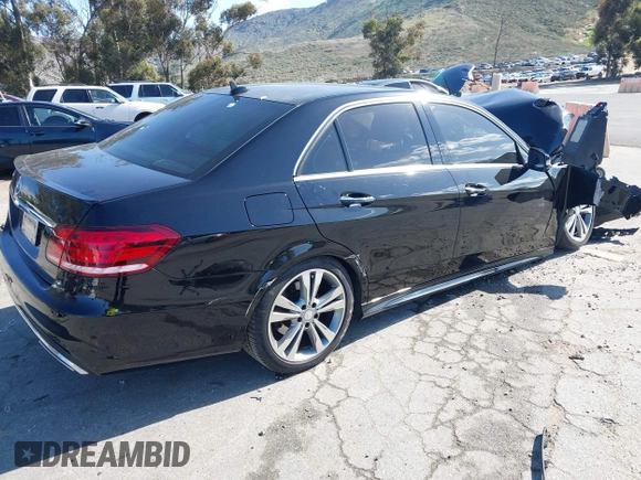 2014 Mercedes-Benz E 350 Sport с VIN WDDHF5KB3EB021391, выставлен на аукционе IAAI как лот 41947558 с пробегом Не указан миль и . История ставок и продаж доступна на DreamBid. Изображение 4.