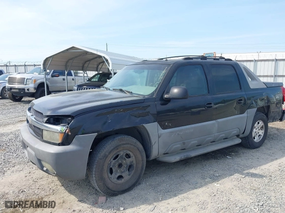2002 Chevrolet Avalanche with VIN 3GNEC13T02G219796, listed as a IAAI auction lot 41902162 with 308,048 mi miles. Bid and sale history available at carsss.com. Image 6.