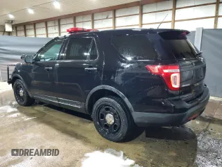 2015 Ford Utility Police Interceptor with VIN 1FM5K8AR4FGC26968, listed as a Copart auction lot 89174695 with 237,942 mi miles and Clean Title. Bid and sale history available at carsss.com. Image 2.