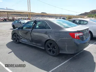 2012 Toyota Camry SE with VIN 4T1BK1FK8CU011838, listed as a IAAI auction lot 40291612 with 1 mi miles. Bid and sale history available at carsss.com. Image 3.