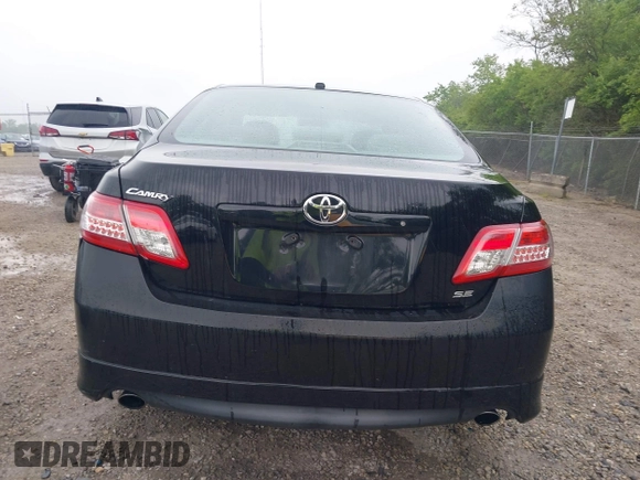 2011 Toyota Camry LE z VIN 4T1BF3EK3BU744766, wystawiony jako IAAI lot #42348183 z przebiegiem 178 304 mil mil oraz . Historia ofert i sprzedaży dostępna na DreamBid. Obrazek 16.