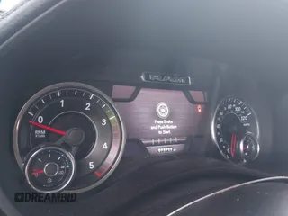 2021 Ram 2500 Laramie z VIN 3C6UR5FL7MG606281, wystawiony jako IAAI lot #41453570 z przebiegiem 73 755 mil mil oraz . Historia ofert i sprzedaży dostępna na DreamBid. Obrazek 7.