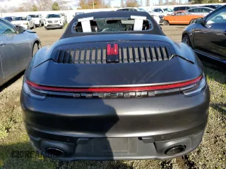 2020 Porsche 911 Carrera S with VIN WP0CB2A97LS262493, listed as a Copart auction lot 39210674 with 20,058 mi miles. Bid and sale history available at carsss.com. Image 6.